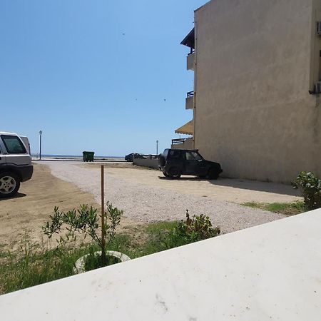 House Spanos Сарти Экстерьер фото